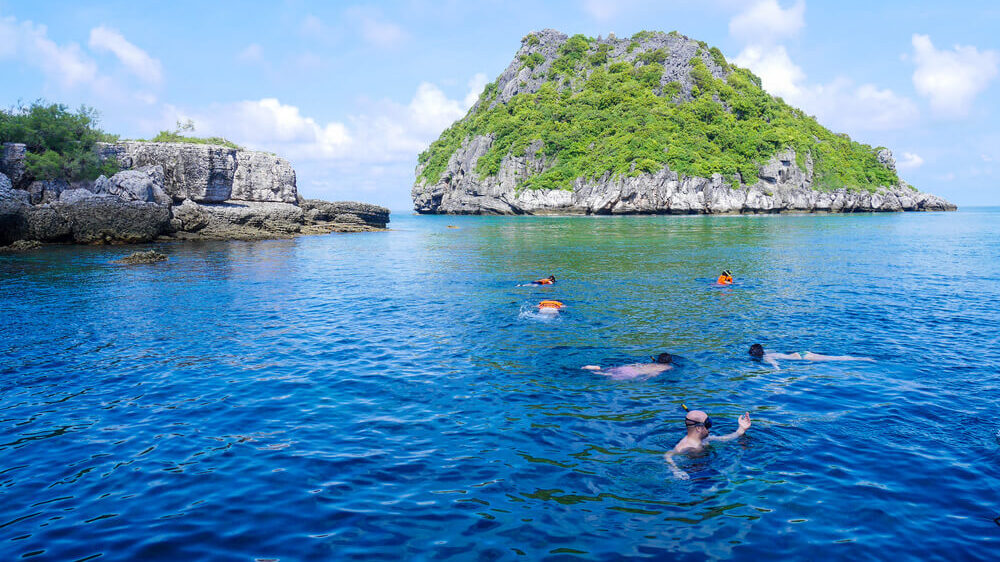 เลือกใช้บริการ หมู่เกาะอ่างทอง ทัวร์ไหนดี