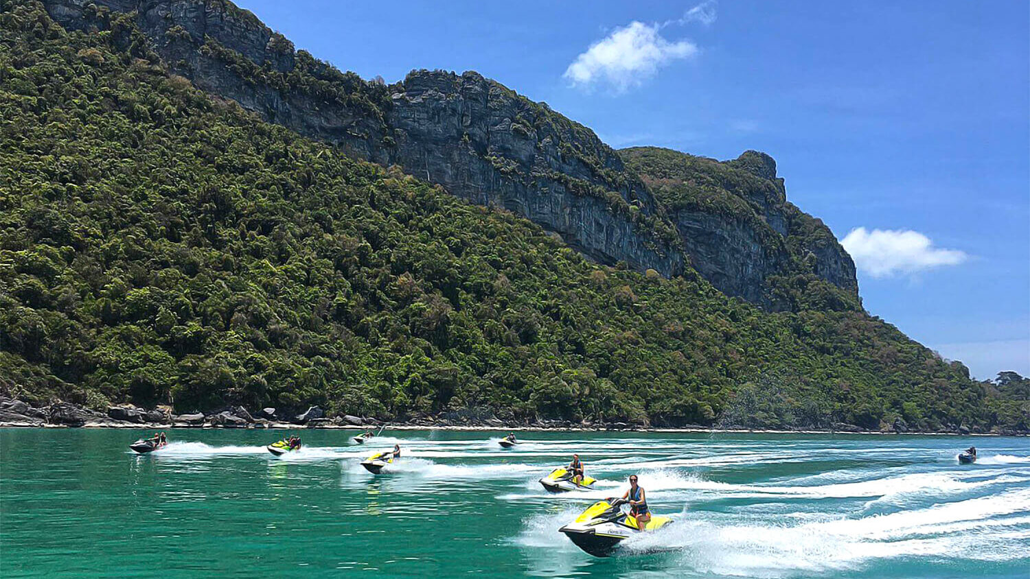 Safety First: Tips for a Safe Jet Ski Koh Samui Experience