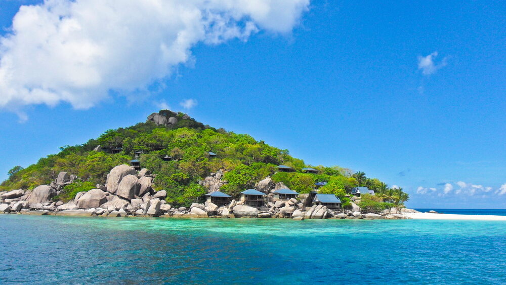 Exploring Koh Nang Yuan